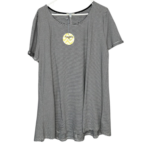 Hayden Los Angeles Tops - Hayden Los Angeles Women’s Black White Striped Short Sleeve Tunic Size 1XL NWT